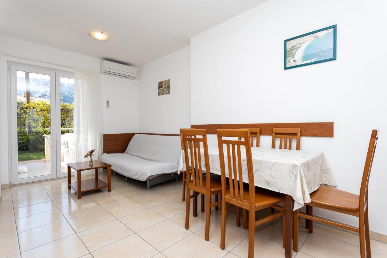 Apartments Crnekovic V Baška Εξωτερικό φωτογραφία