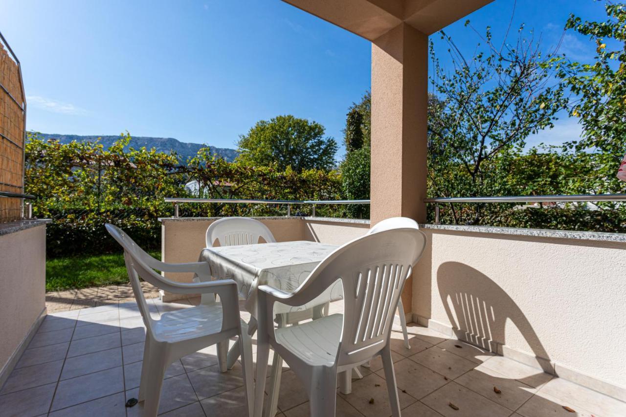 Apartments Crnekovic V Baška Εξωτερικό φωτογραφία