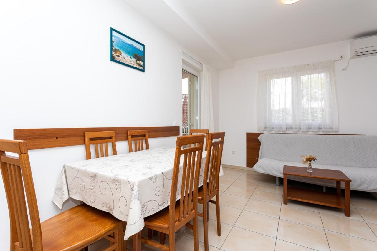 Apartments Crnekovic V Baška Εξωτερικό φωτογραφία