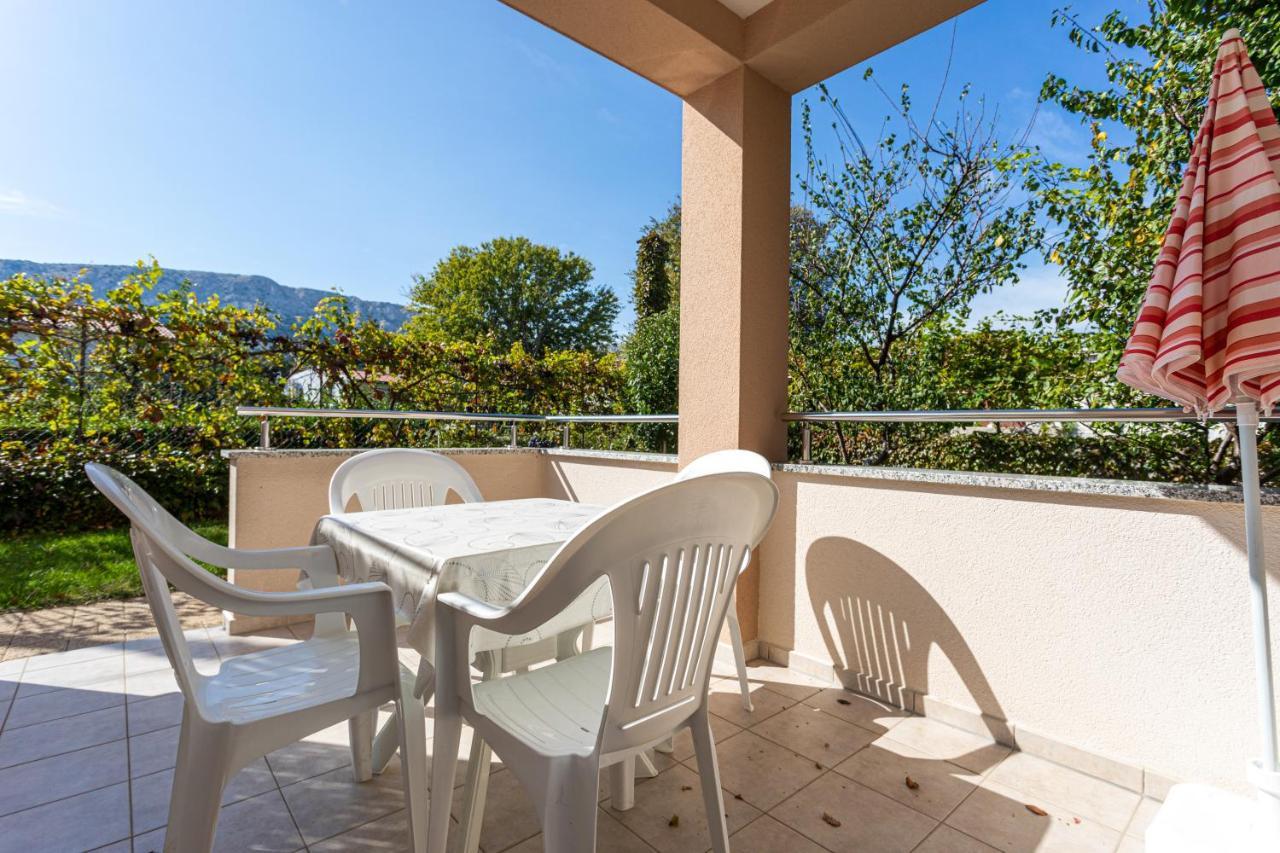 Apartments Crnekovic V Baška Εξωτερικό φωτογραφία
